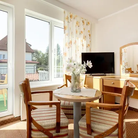 公寓 Apartment, Breakfast Included 里沃