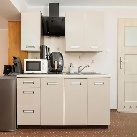 Apartment Apartment, Breakfast Included *