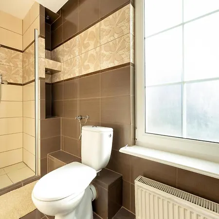 Apartment, Breakfast Included 公寓 *